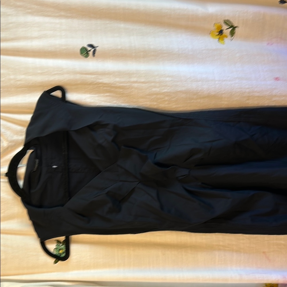 Black Sleeveless Dress